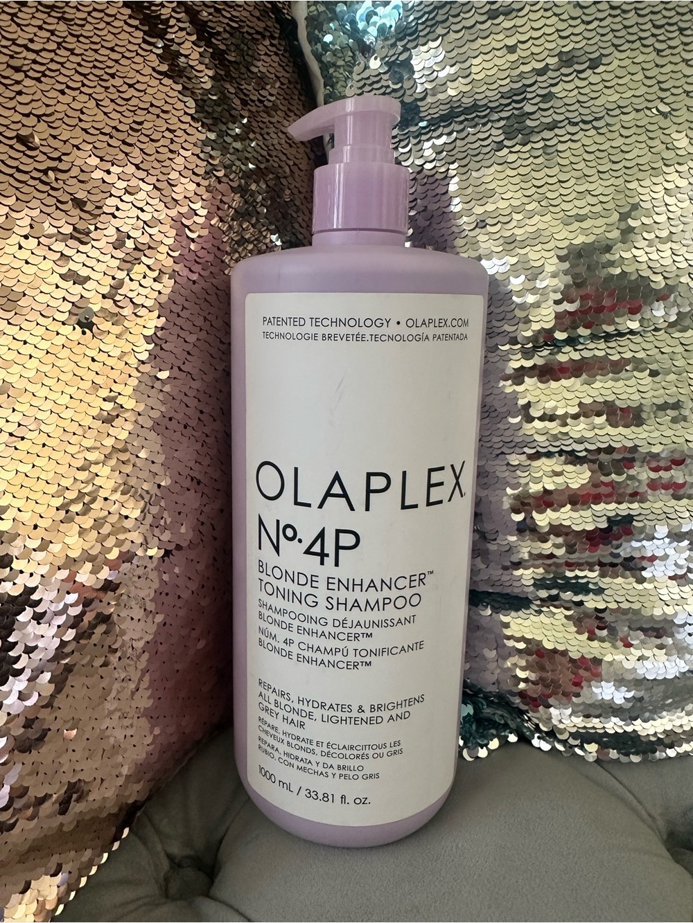 OLAPLEX No.4P Blonde Enhancer Toning Shampoo with pump